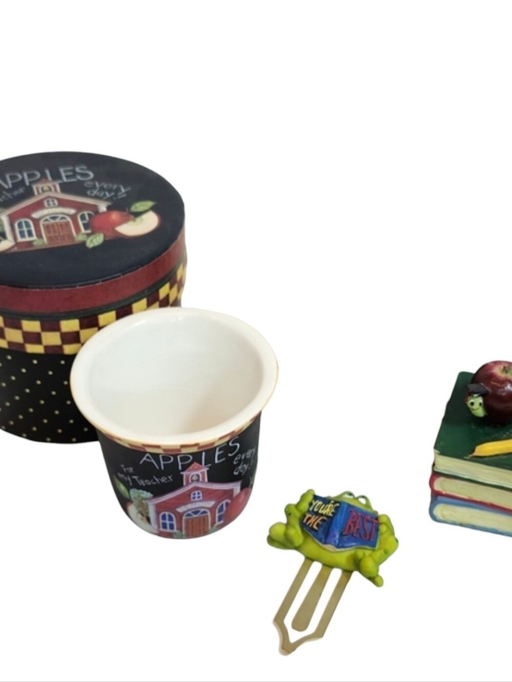 OFFICE Bundle Charming Frog and Apple Themed Decor Gift Set